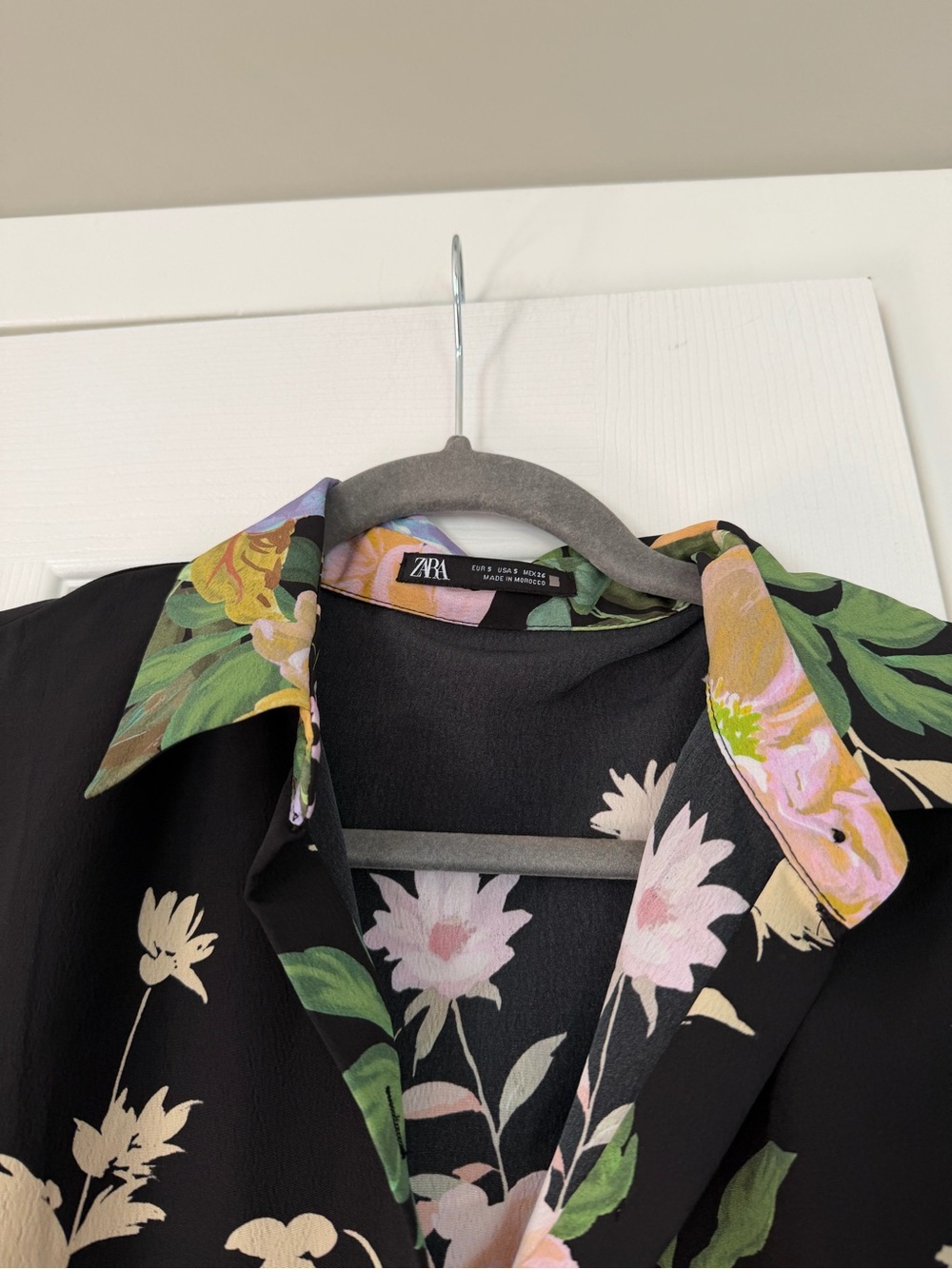 Zara Black Maxi Shirt Dress with Pastel Floral Print - Picture 6 of 12